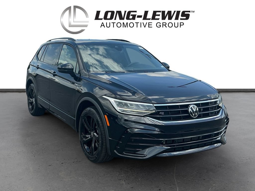 Used 2023 Volkswagen Tiguan SE R-Line FWD image 10