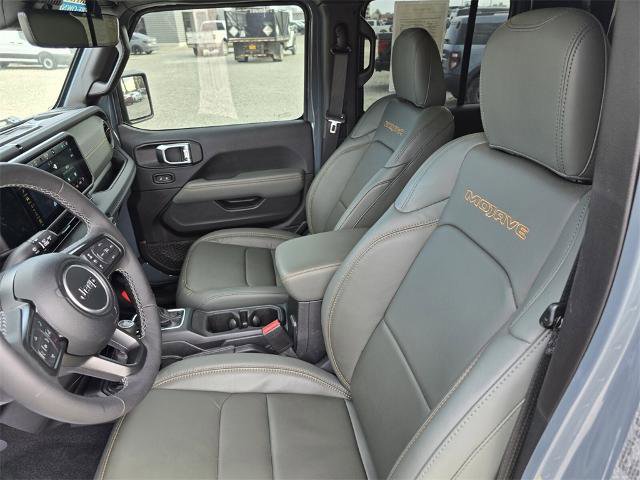Used 2025 Jeep Gladiator Mojave image 10