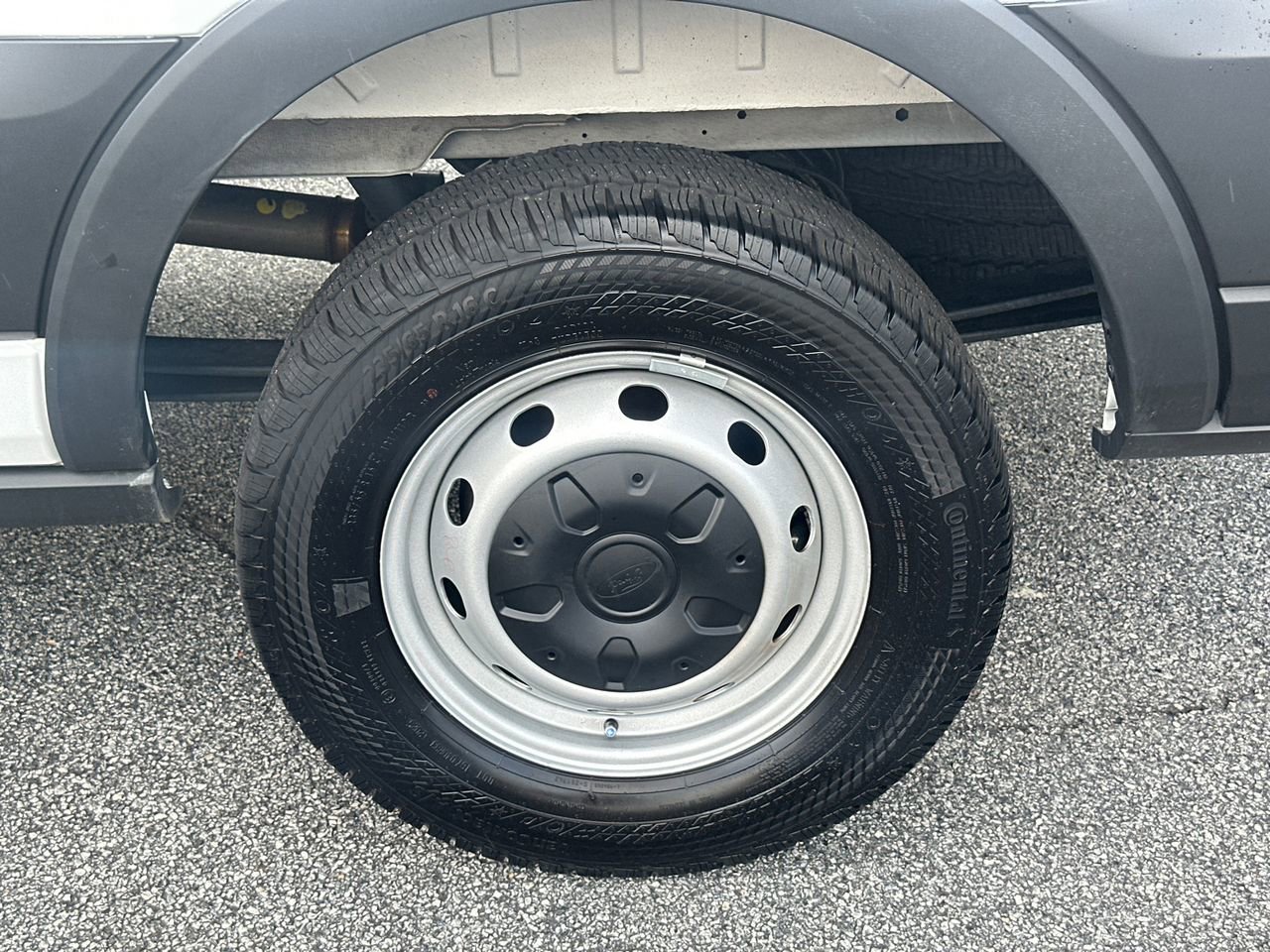 Certified 2026 Ford Transit 250 148 Medium Roof RWD image 22