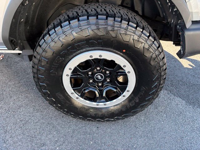 Certified 2022 Ford Bronco Big Bend w/ Sasquatch Package AWD/4WD image 12