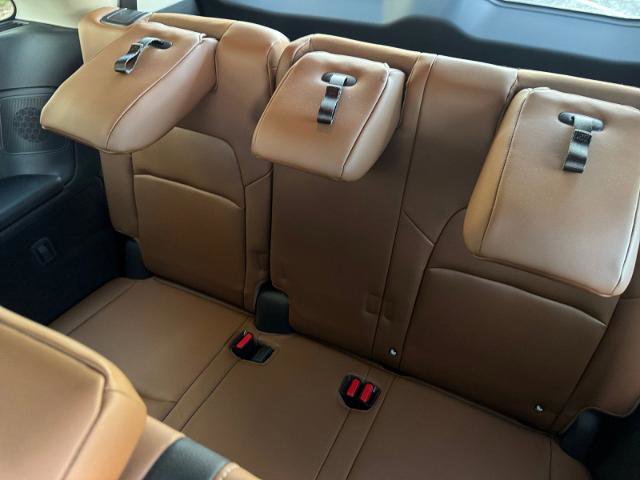 Used 2024 Nissan Pathfinder Platinum w/ Cargo Package image 18