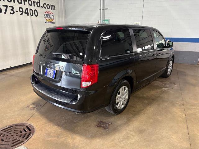 Used 2020 Dodge Grand Caravan SE FWD image 8