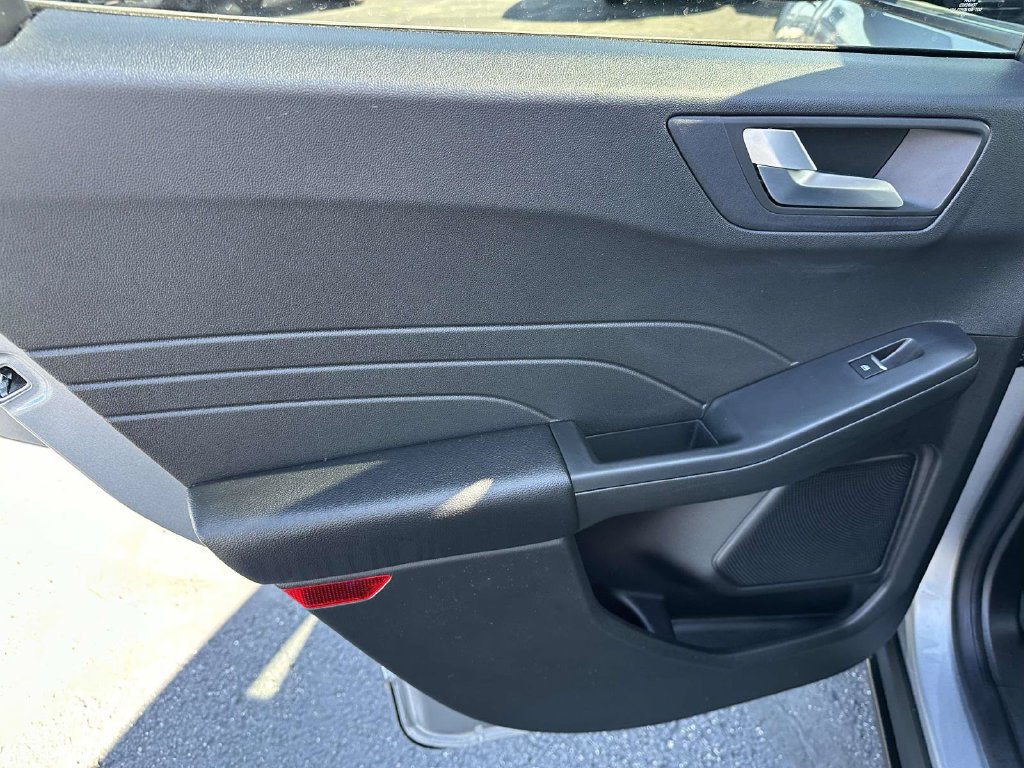 Certified 2023 Ford Escape SE FWD image 11