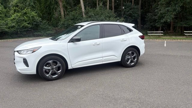 Certified 2023 Ford Escape ST-Line w/ Tech Pack #1 AWD/4WD image 2