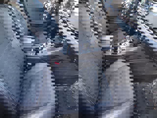 Used 2024 Mitsubishi Outlander SE AWD/4WD image 16