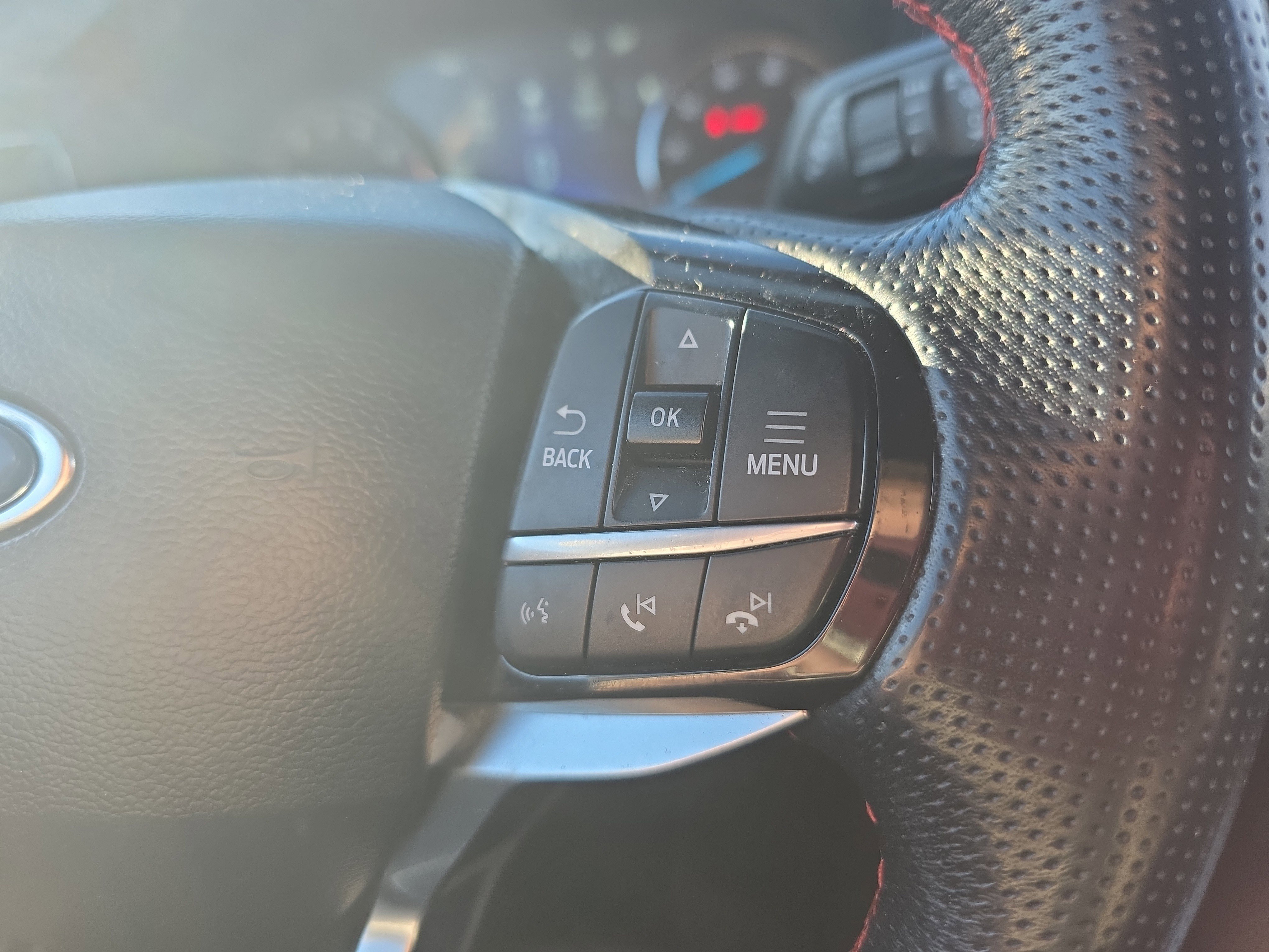 Certified 2022 Ford Explorer ST-Line w/ Class IV Trailer Tow Package image 37