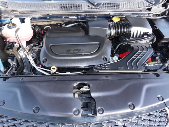 Used 2023 Chrysler Pacifica Limited image 14