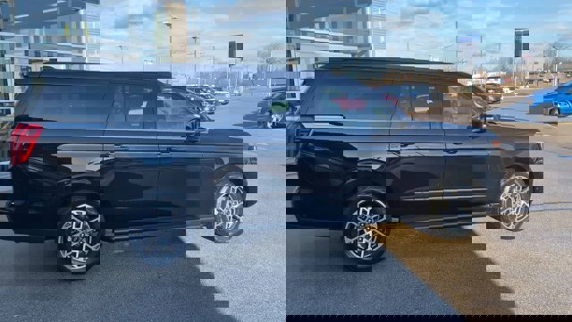 Certified 2025 Ford Expedition Max Active image 2