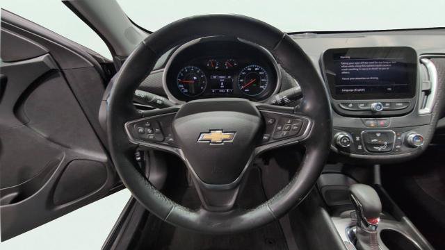 Used 2025 Chevrolet Malibu RS FWD image 19