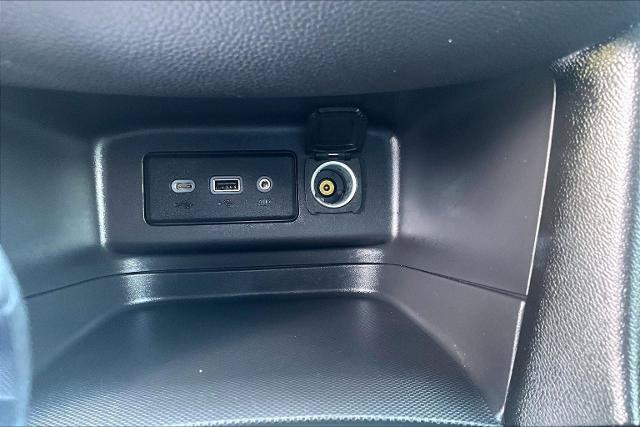 Used 2024 Chevrolet Equinox LT FWD image 32