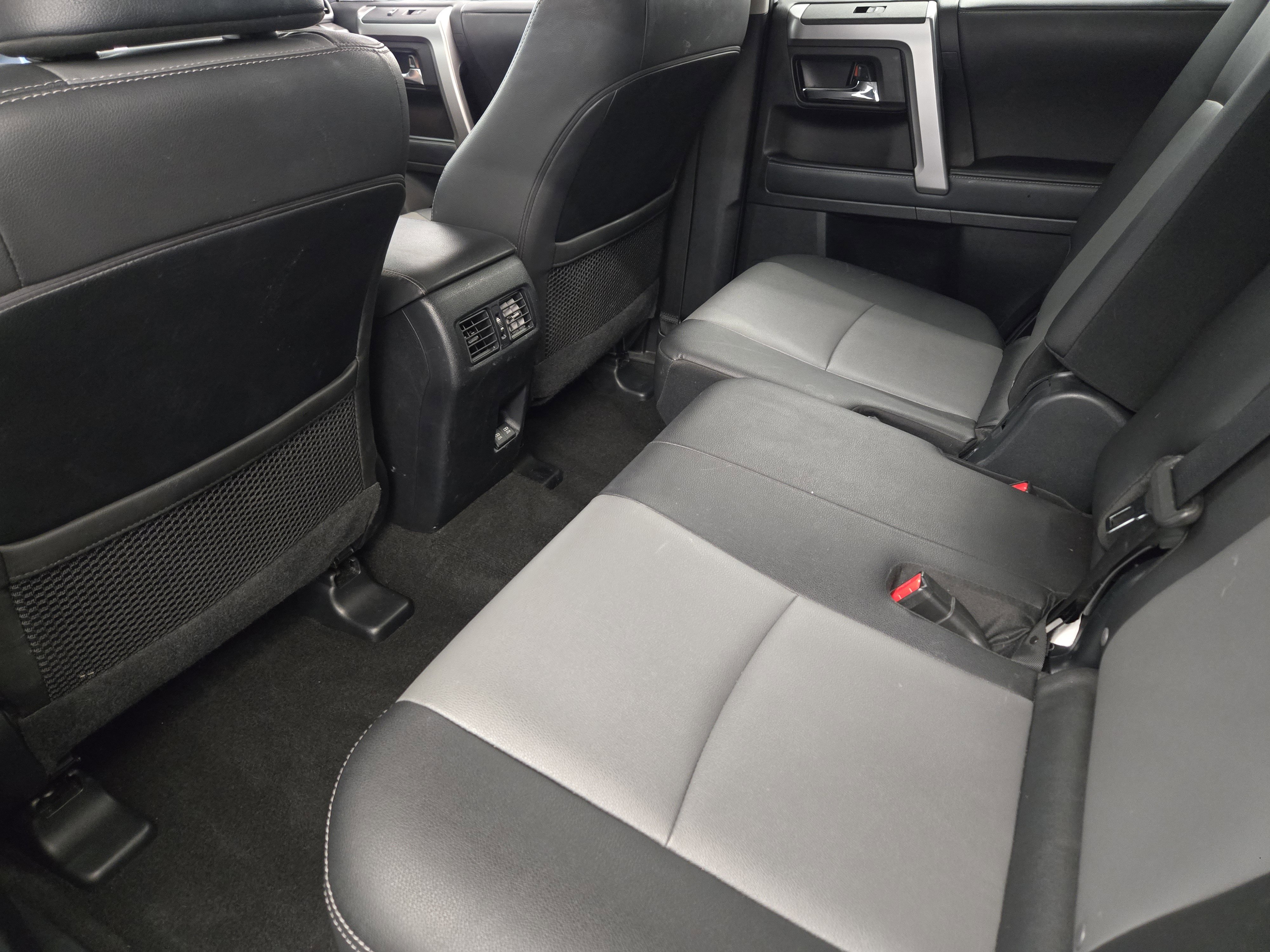 Used 2021 Toyota 4Runner SR5 Premium image 28