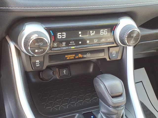 Used 2021 Toyota RAV4 XLE w/ Convenience Package AWD/4WD image 20