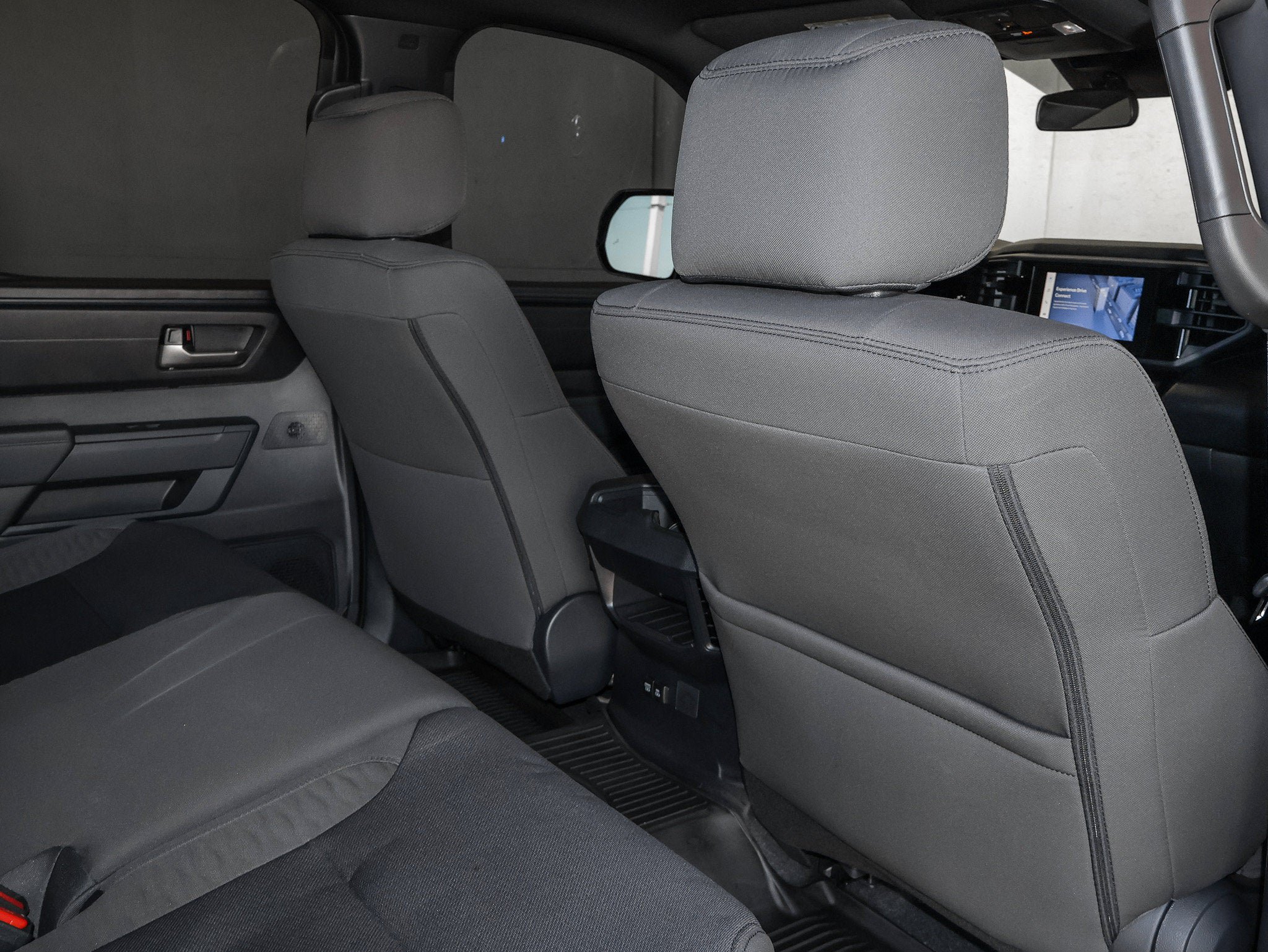 Used 2025 Toyota Tundra SR5 w/ SR5 Convenience Package AWD/4WD image 43