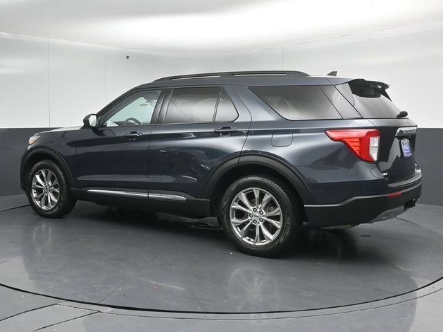 Certified 2022 Ford Explorer XLT w/ Equipment Group 202A AWD/4WD image 5