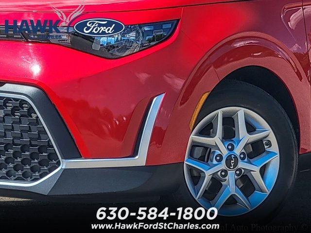 Used 2024 Kia Soul LX w/ Option Group 015 FWD image 3