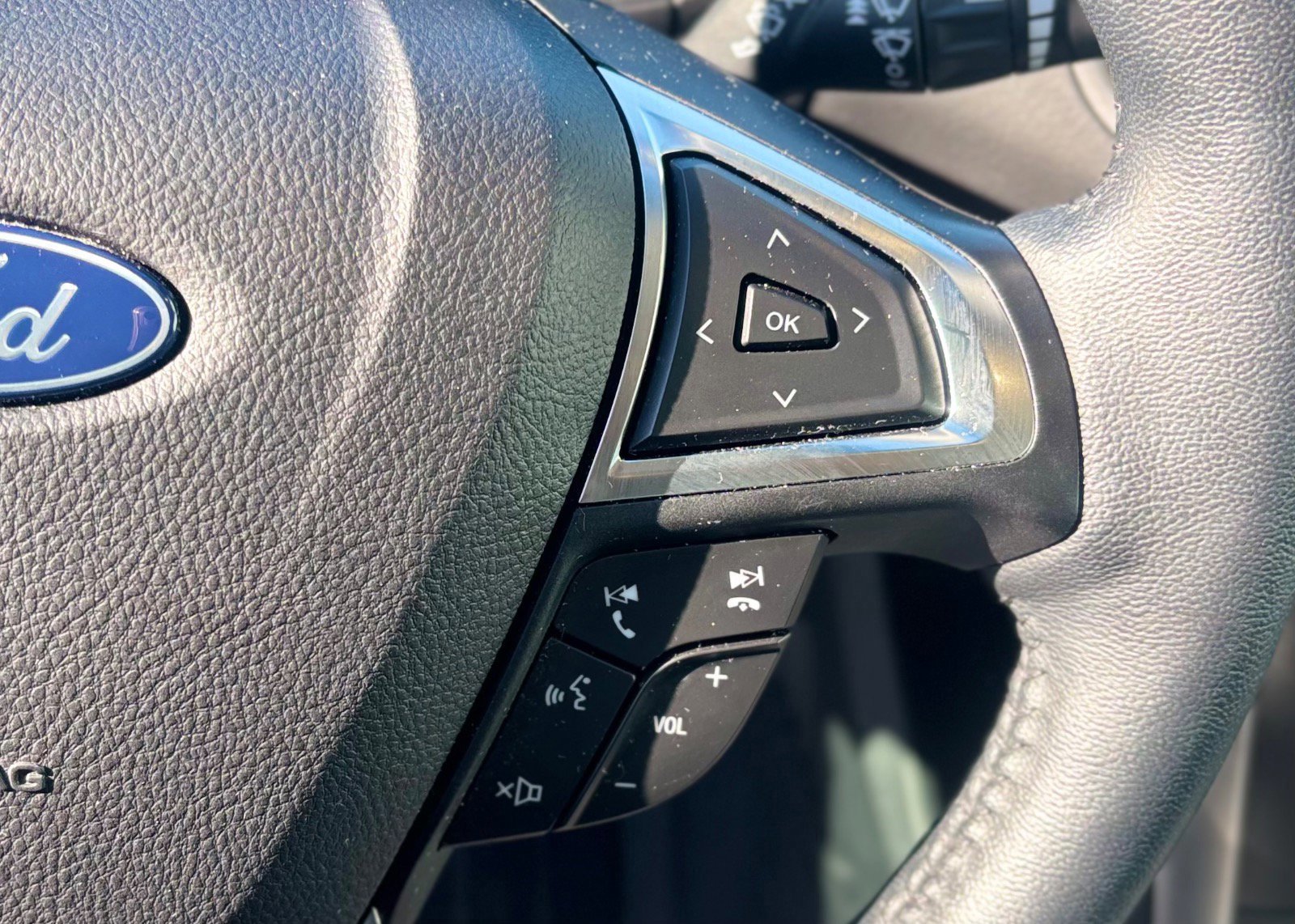 Certified 2024 Ford Edge SEL w/ Convenience Package image 32