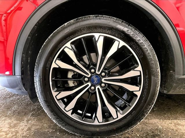 Certified 2022 Ford Escape SEL w/ SEL Stealth AWD Package image 8