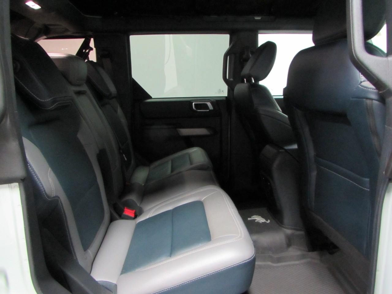 Certified 2021 Ford Bronco Outer Banks w/ Sasquatch Package AWD/4WD image 19