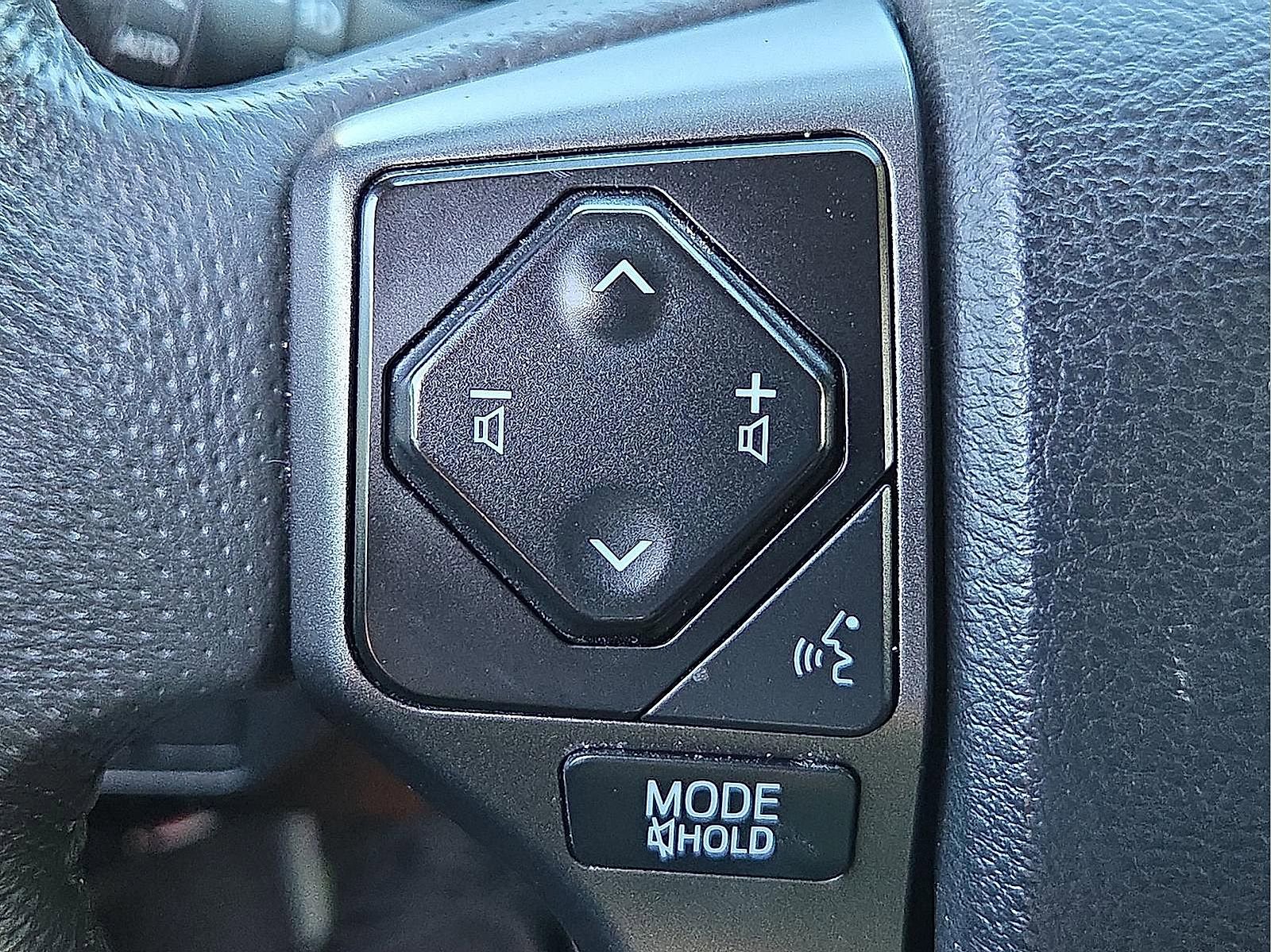 Used 2023 Toyota Tacoma TRD Off-Road w/ Technology Package AWD/4WD image 19