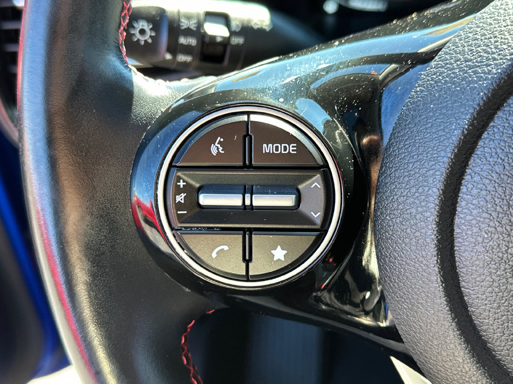 Used 2023 Kia Soul GT-Line w/ GT-Line Technology Package FWD image 25