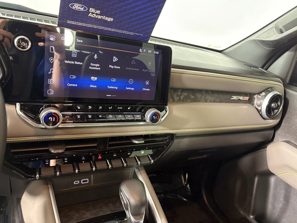 Used 2024 Chevrolet Colorado ZR2 w/ Technology Package image 18