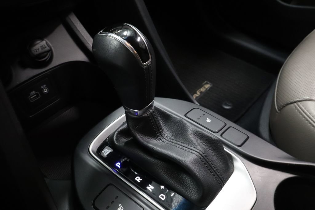 Used 2018 Hyundai Santa Fe Sport AWD/4WD image 31