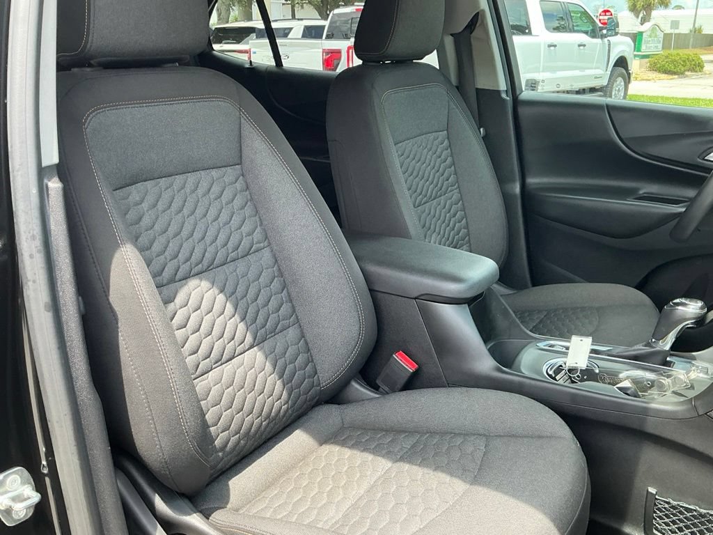 Used 2019 Chevrolet Equinox LT AWD/4WD image 17