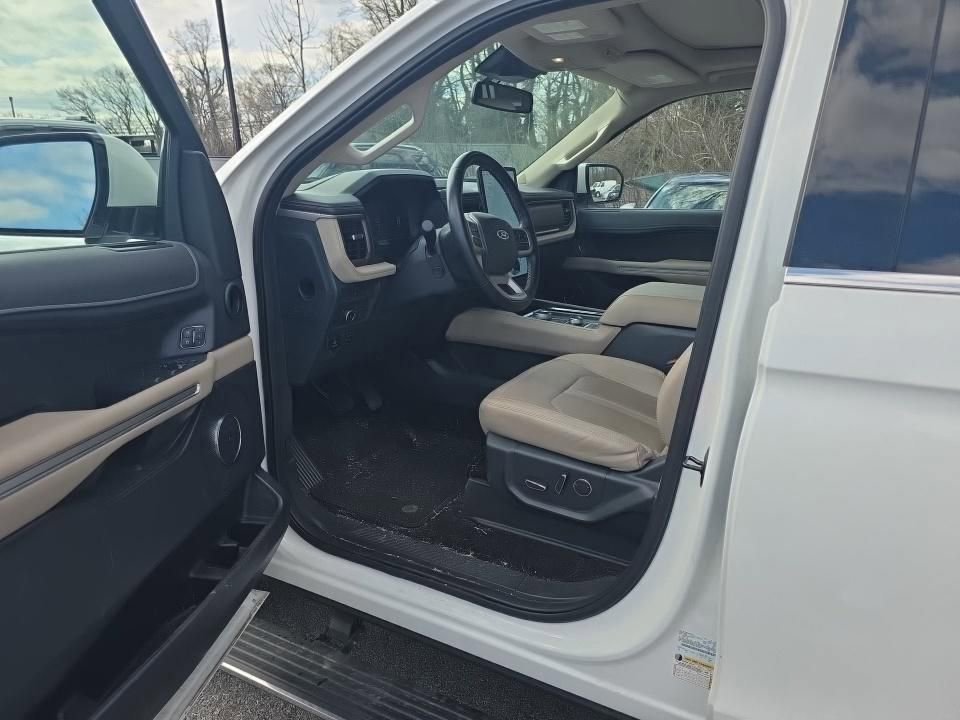 Certified 2022 Ford Expedition Max Limited AWD/4WD image 5