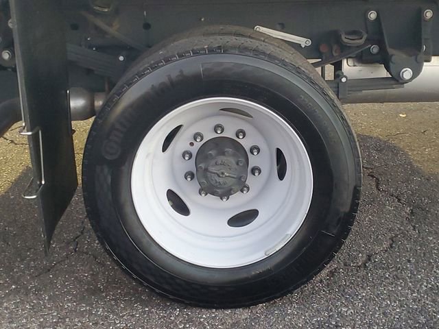 Certified 2024 Ford F550 2WD Regular Cab Super Duty image 5