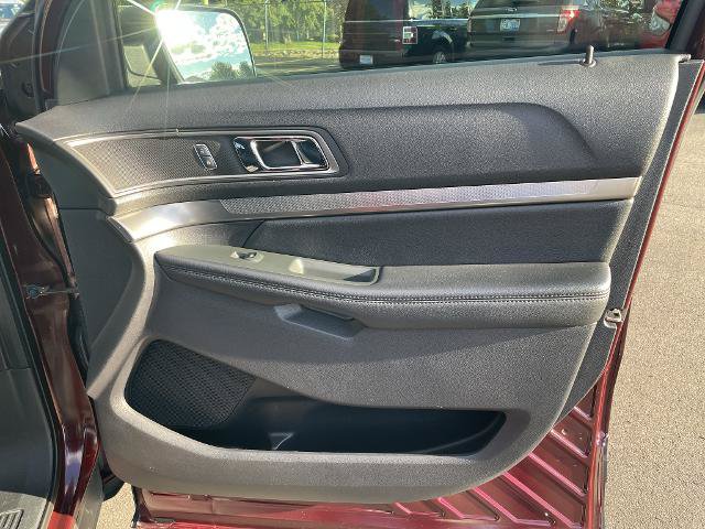 Certified 2019 Ford Explorer XLT w/ Equipment Group 202A FWD image 13