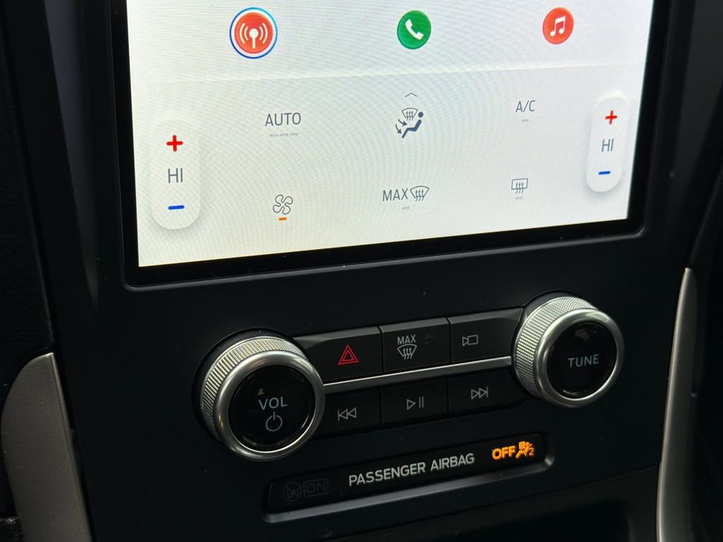 Certified 2022 Ford Edge SE w/ Black Appearance Package image 19