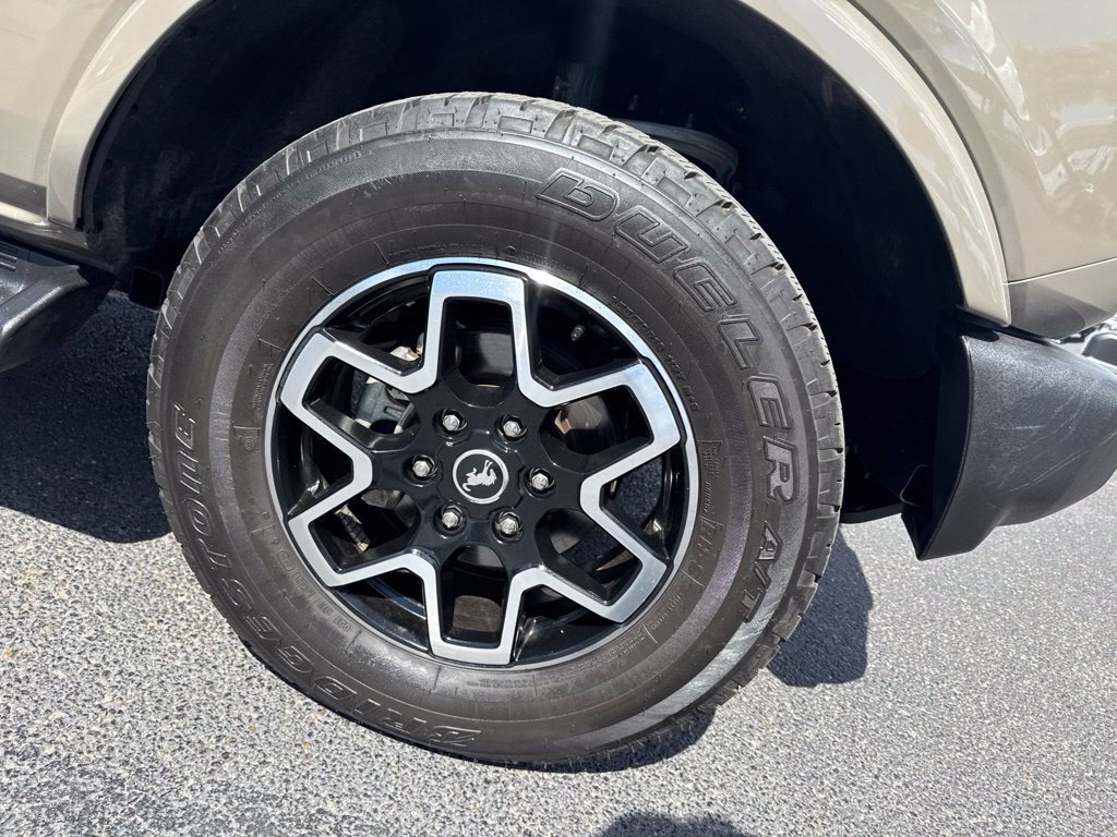 Certified 2026 Ford Bronco Outer Banks AWD/4WD image 11
