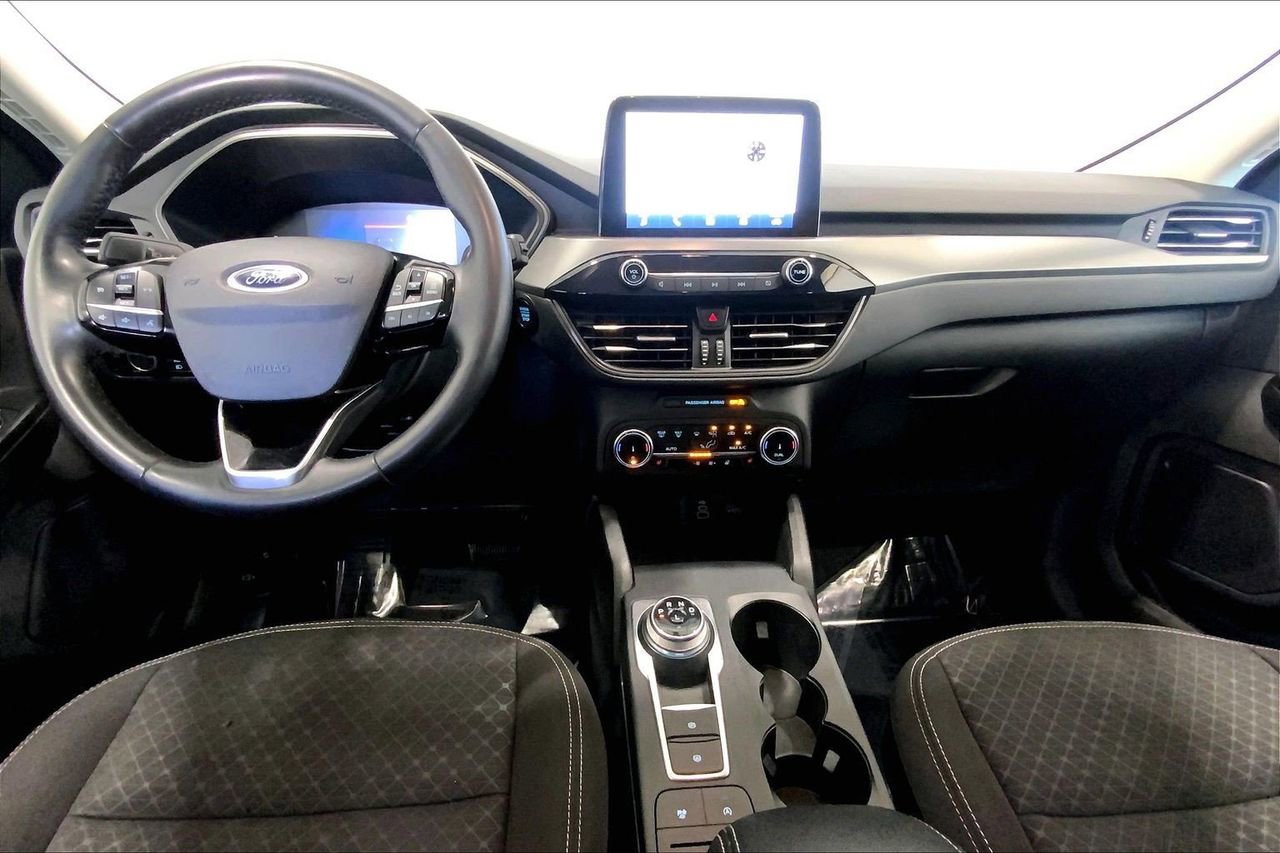 Certified 2024 Ford Escape Active AWD/4WD image 15