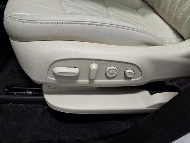 Used 2024 Buick Enclave Avenir w/ Avenir Technology Package AWD/4WD image 9