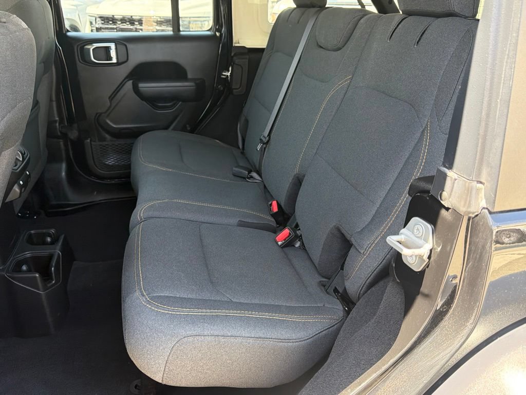 Used 2025 Jeep Wrangler Unlimited Sport AWD/4WD image 35
