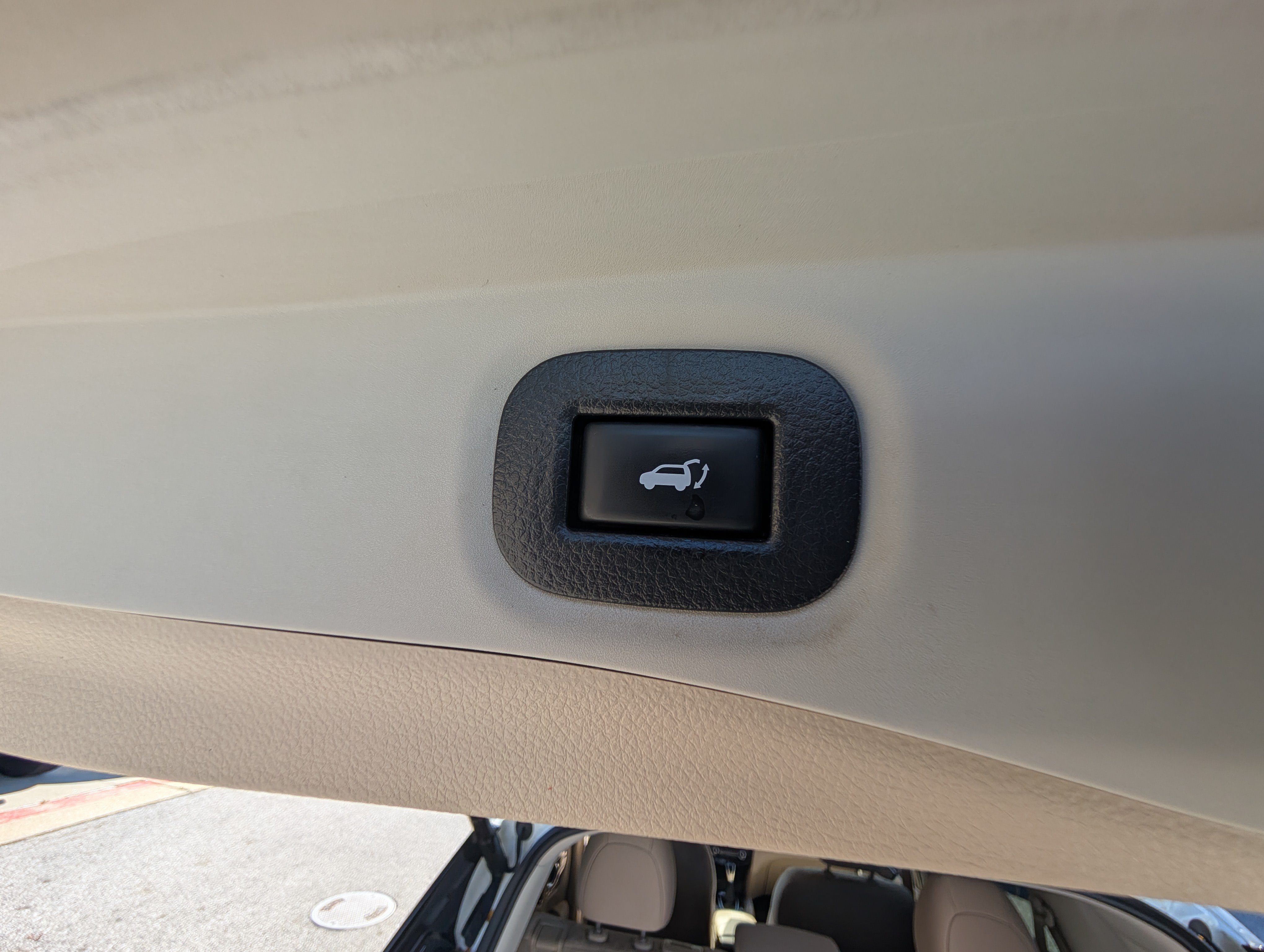 Used 2018 Nissan Rogue SV w/ Premium Package AWD/4WD image 15
