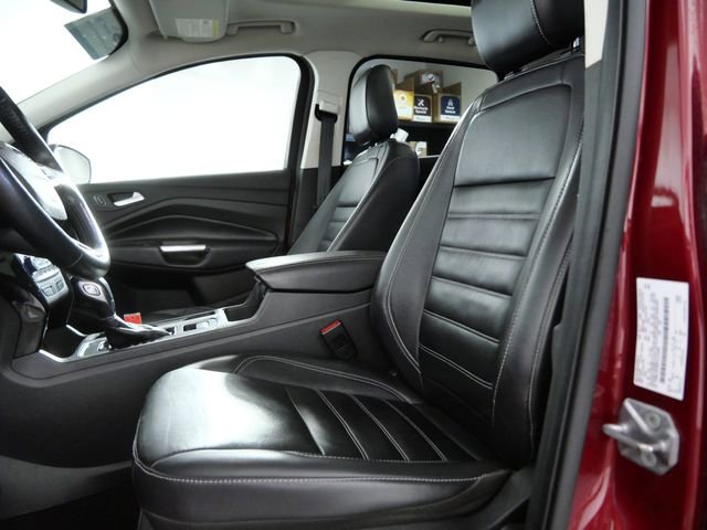 Certified 2019 Ford Escape Titanium AWD/4WD image 17
