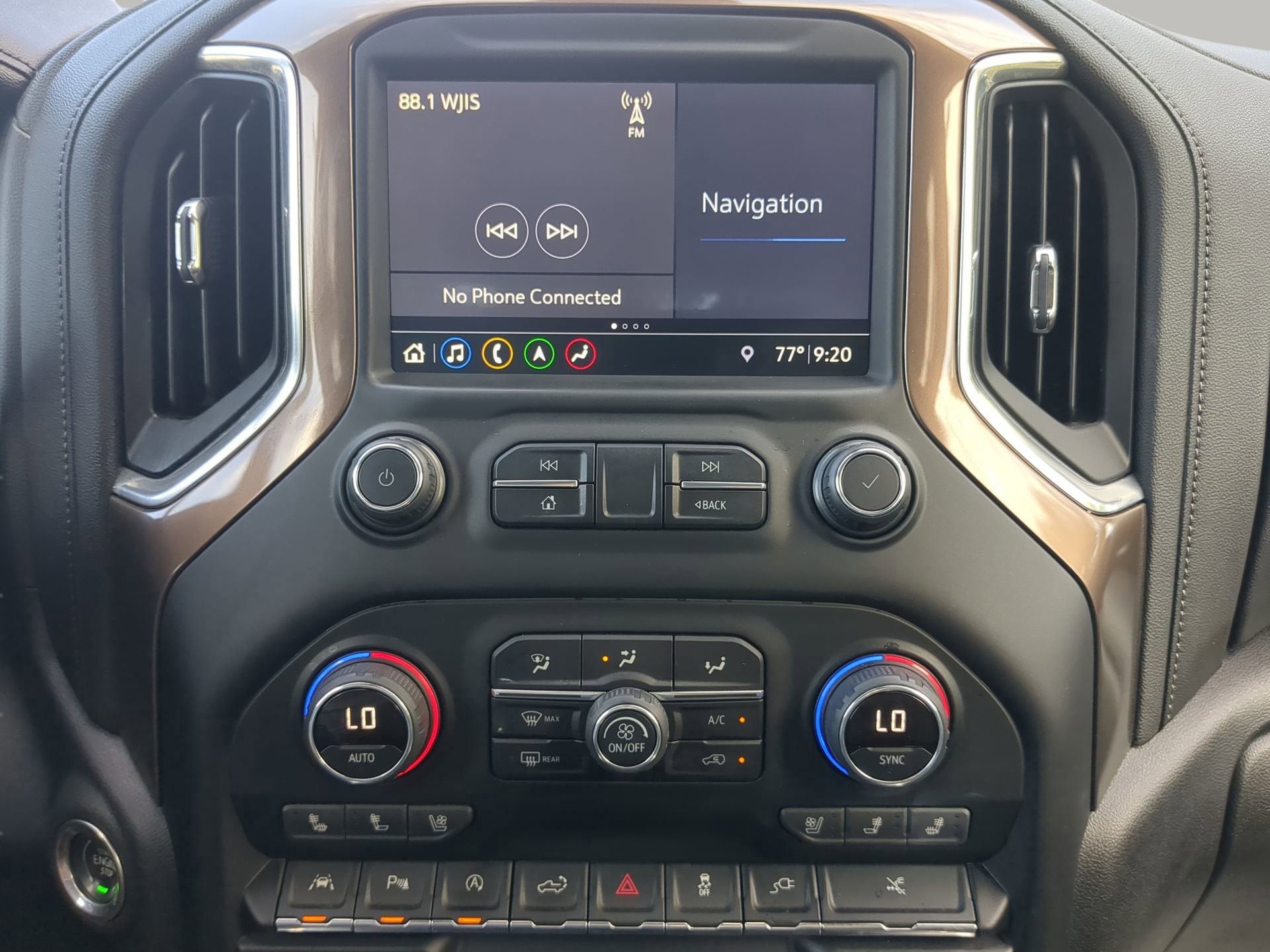 Used 2019 Chevrolet Silverado 1500 High Country w/ Technology Package image 59
