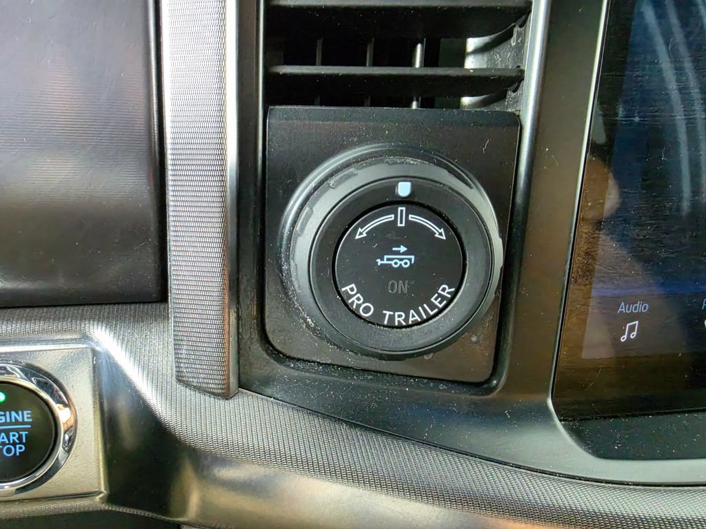 Certified 2022 Ford F150 Platinum w/ Equipment Group 701A High AWD/4WD image 30
