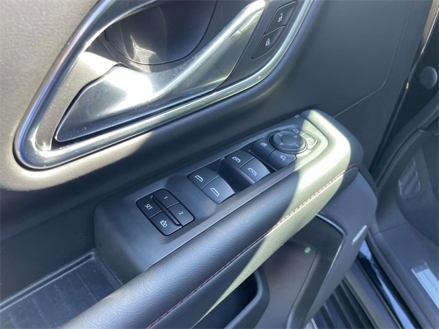 Used 2023 Chevrolet Suburban RST w/ Sport Performance Package image 16