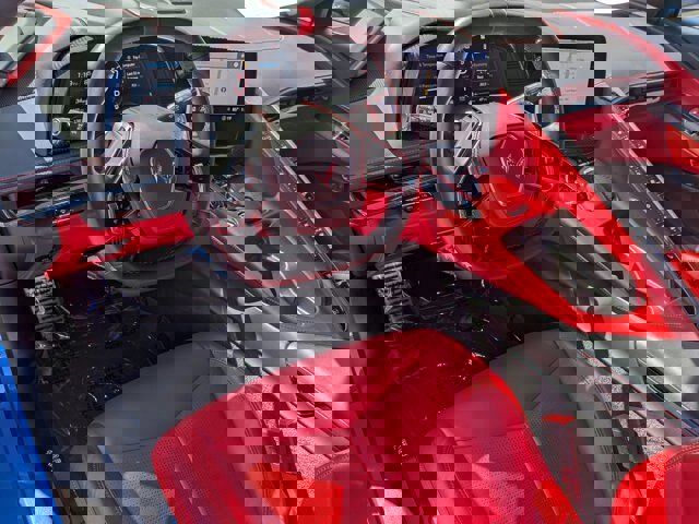 Used 2021 Chevrolet Corvette Stingray Premium Cpe w/ Z51 Performance Package image 18