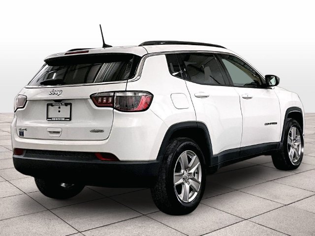 Used 2022 Jeep Compass Latitude AWD/4WD image 11