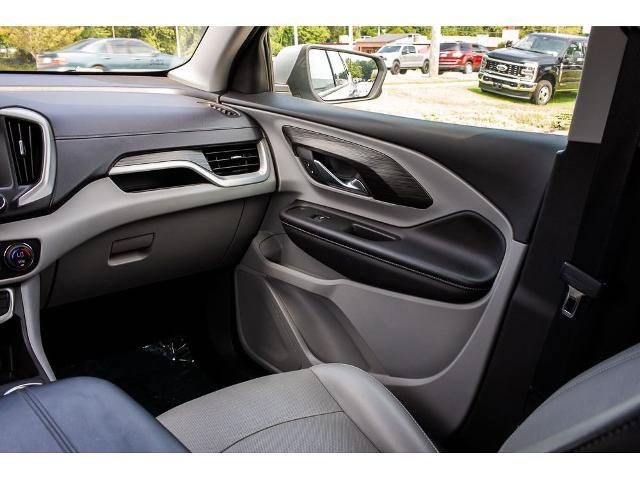 Used 2022 GMC Terrain SLT AWD/4WD image 16