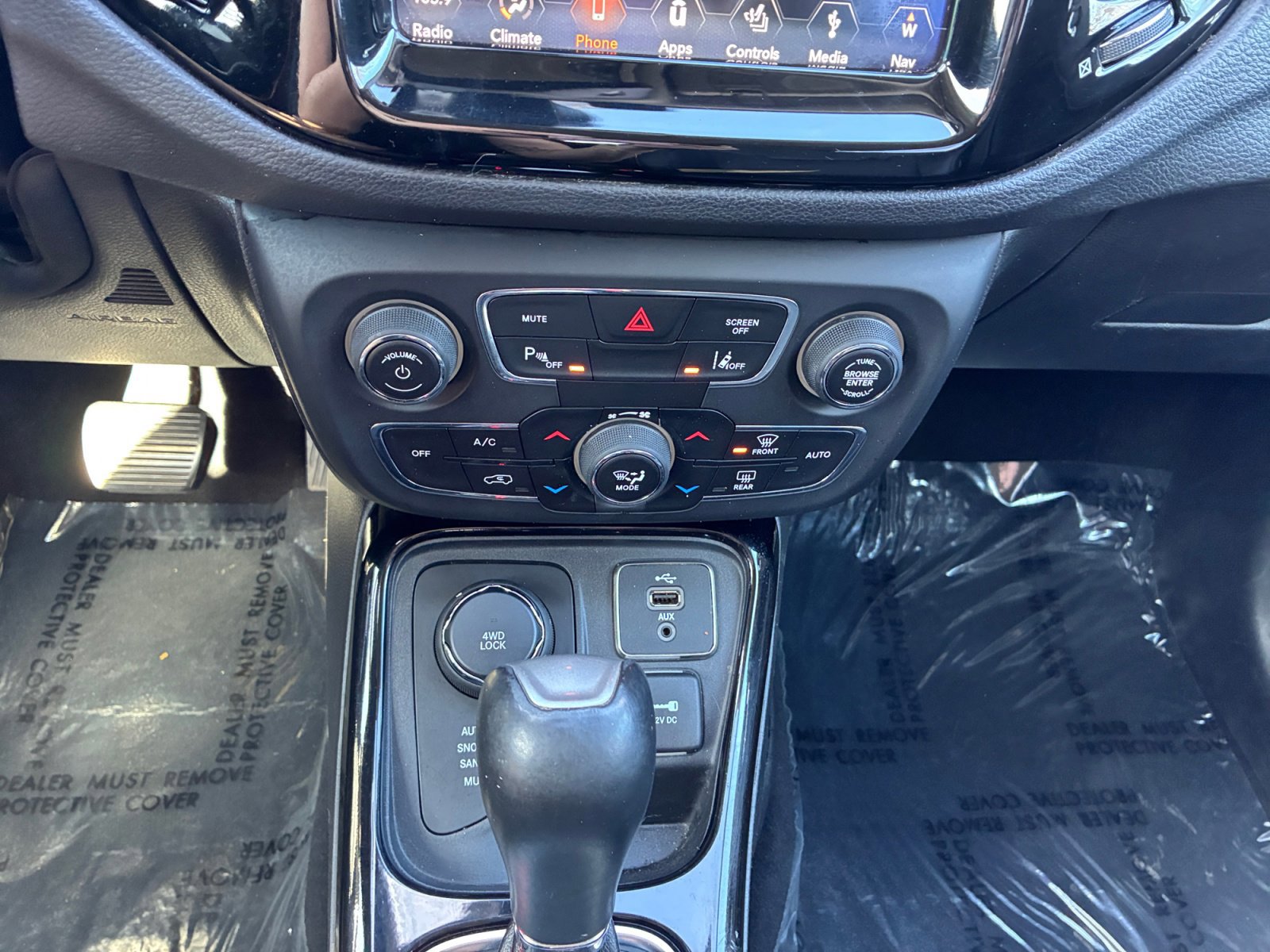 Used 2018 Jeep Compass Limited w/ Navigation Group image 30