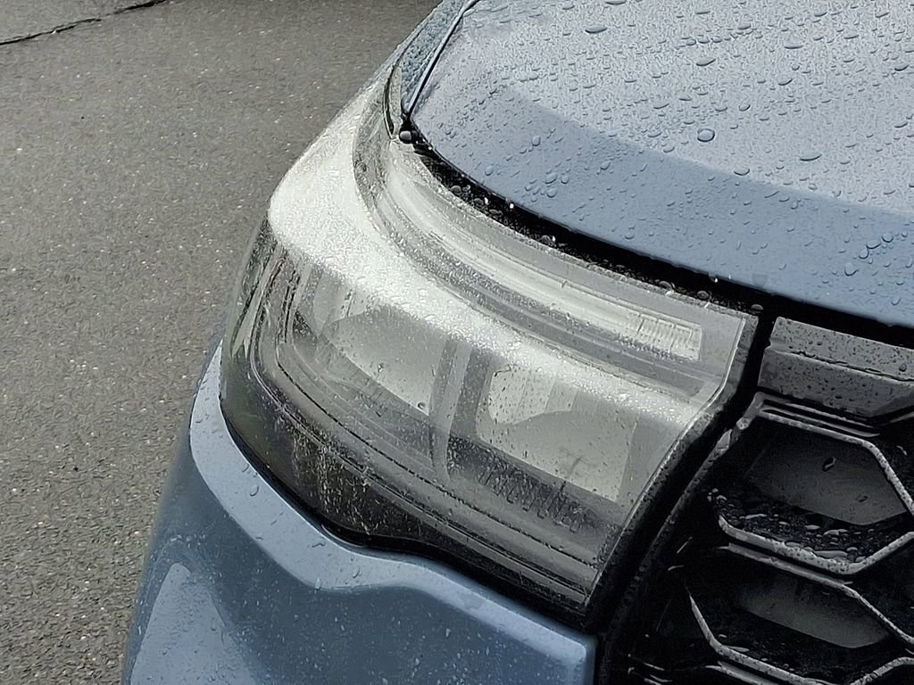 Certified 2025 Ford Explorer ST w/ Sun And Sound Package image 8