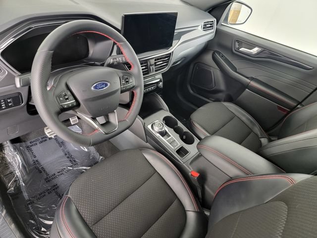 Certified 2024 Ford Escape ST-Line w/ Tech Pack #1 AWD/4WD image 12