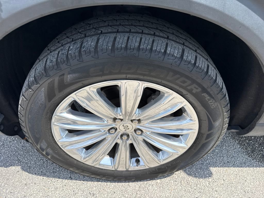 Certified 2023 Ford Explorer King Ranch w/ Class IV Trailer Tow Package image 12