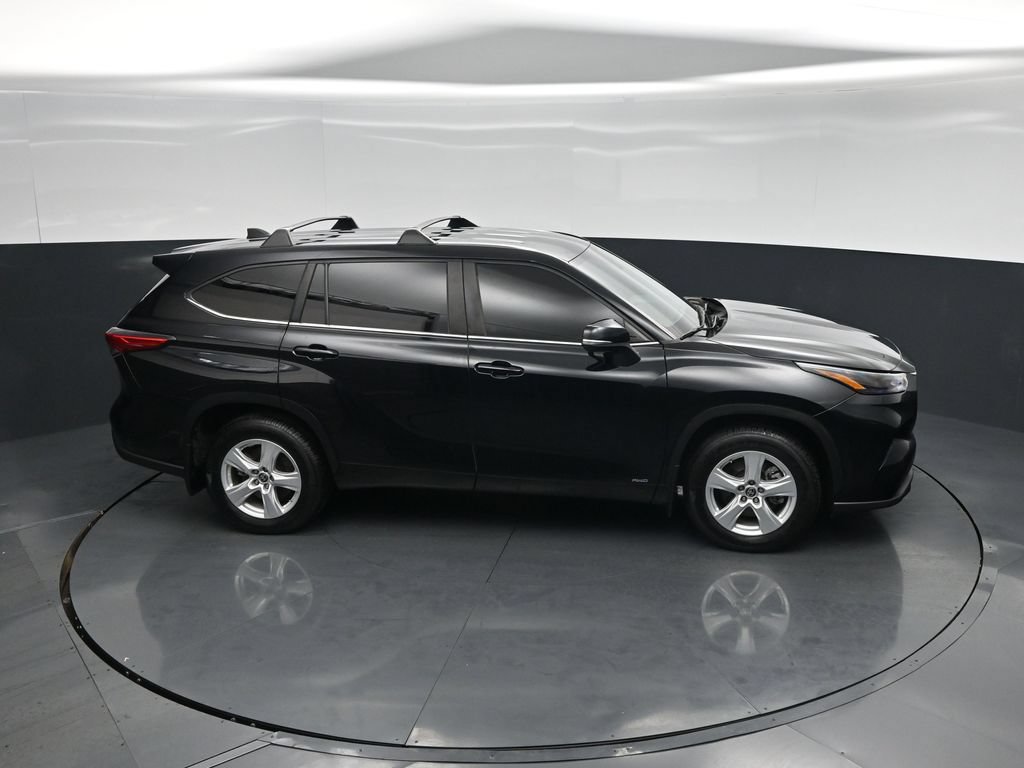 Used 2023 Toyota Highlander LE AWD/4WD image 53