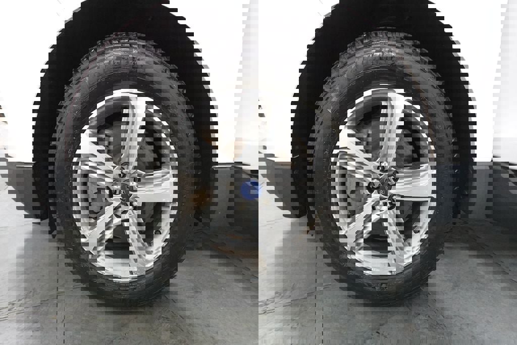 Certified 2022 Ford Edge SEL w/ Convenience Package AWD/4WD image 34