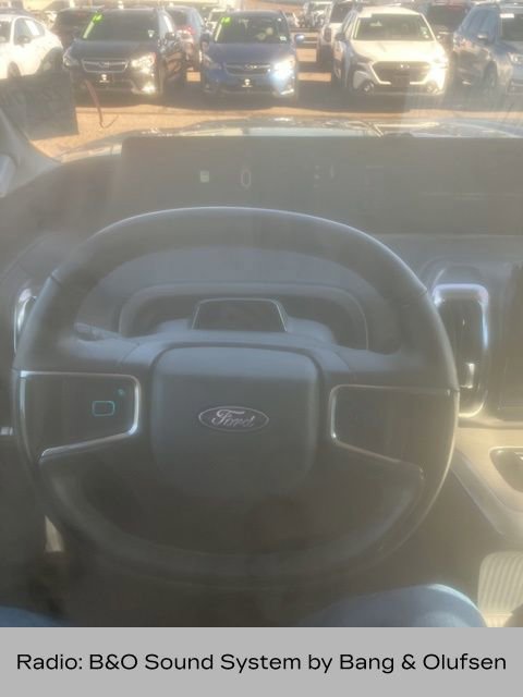 Certified 2025 Ford Expedition Platinum image 7